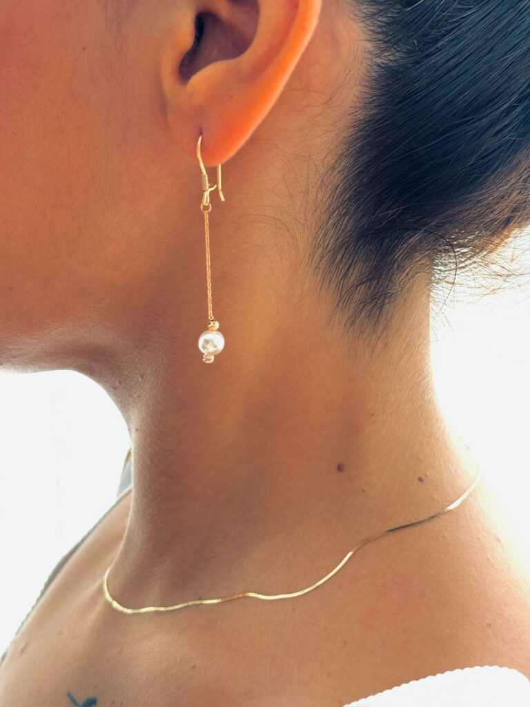 گوشواره طلا زنجیری مروارید و گوی البرنادو زنانه