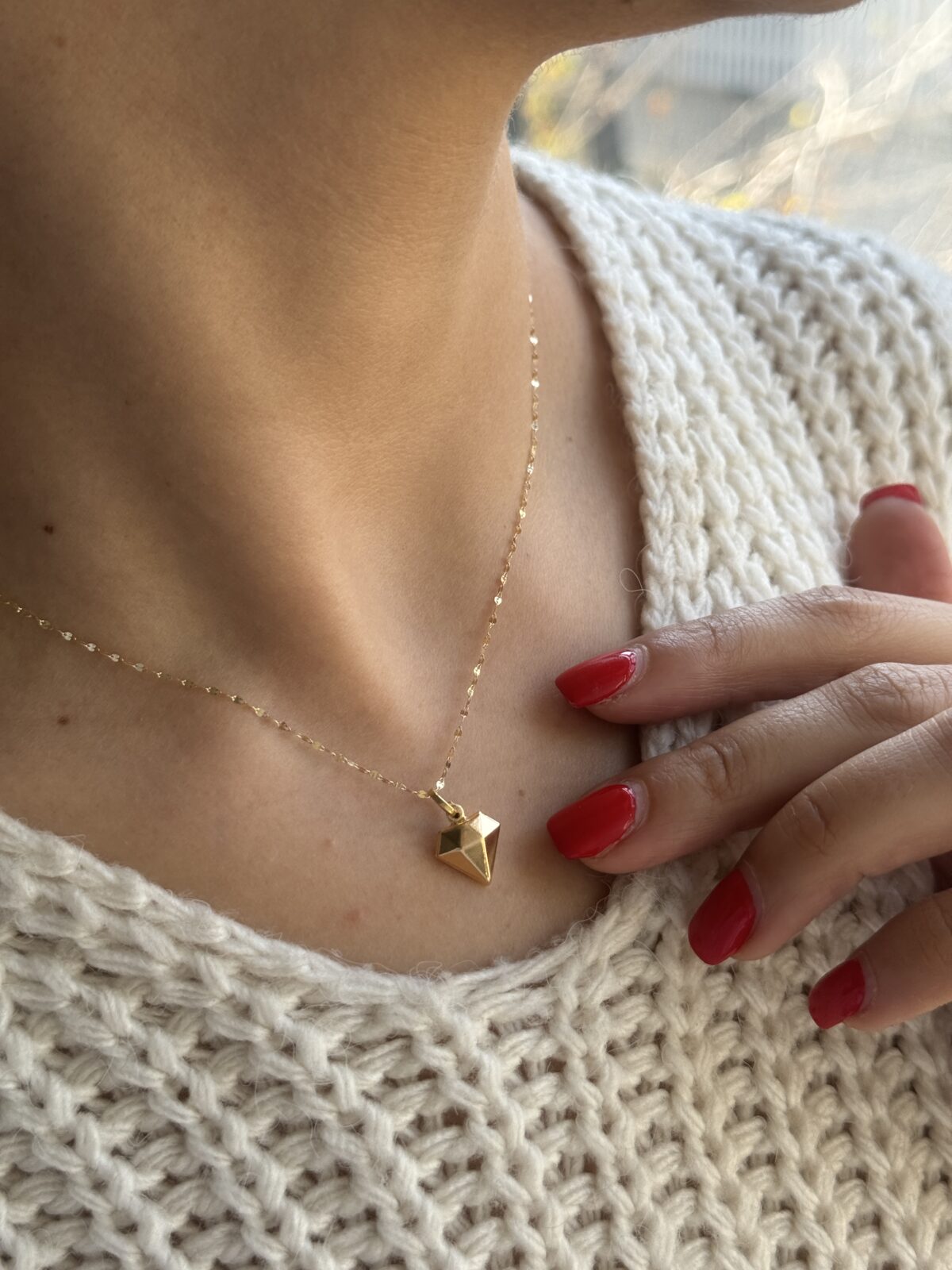 آویز طلا الماس برجسته زنانه