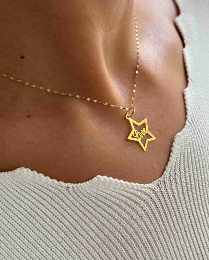 آویز طلای love داخل ستاره کادویی زنانه دخترانه