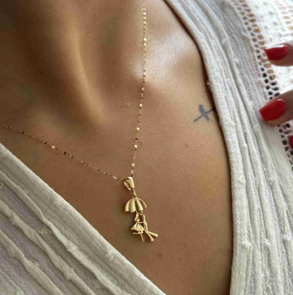 آویزطلای بوسه زیر چتر زنانه دخترانه کادویی