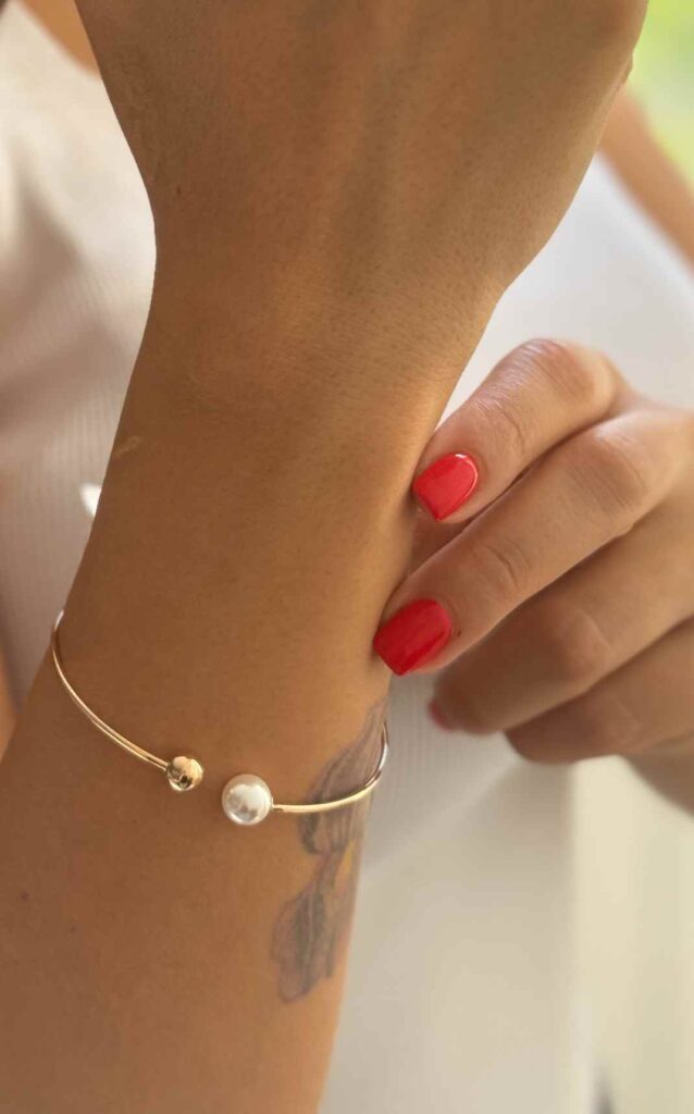 بنگل طلا مرواریدی و گوی دخترانه زنانه کادویی