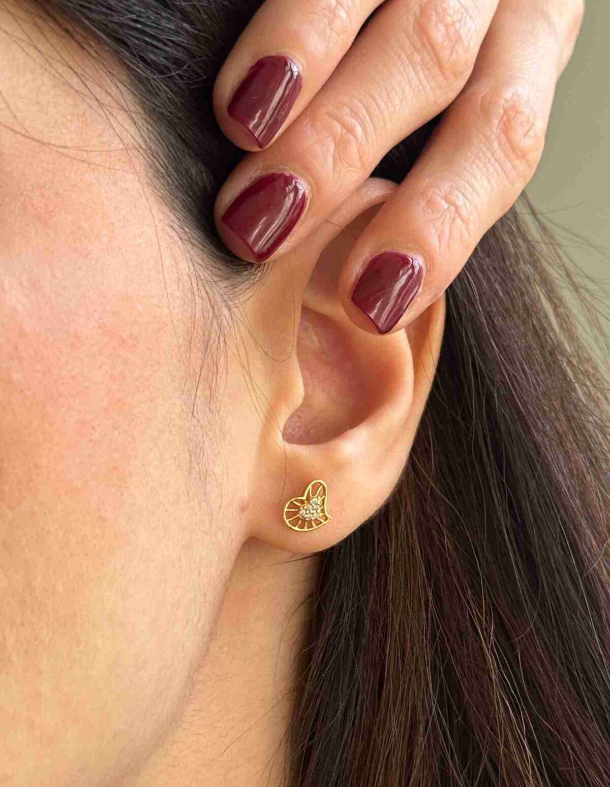 گوشواره طلا میخی قلب نگین دار زنانه دخترانه کادویی