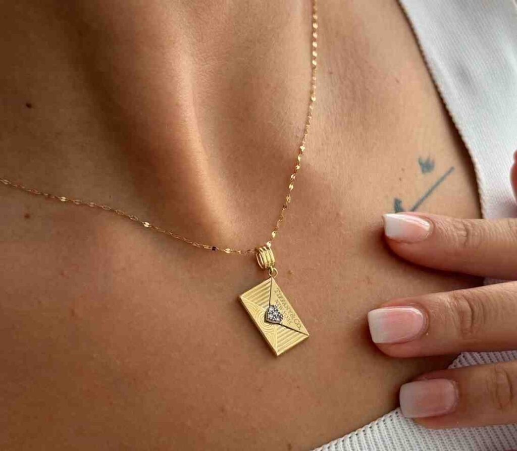 آویز طلا پاکت نامه نگین دار زنانه دخترانه کادویی