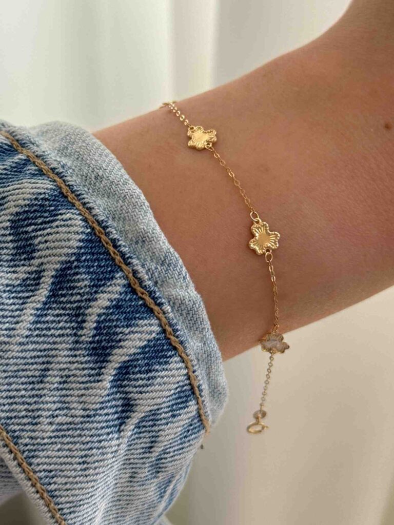 دستبند طلا زنجیری پنج گل سه پر زنانه دخترانه کادویی