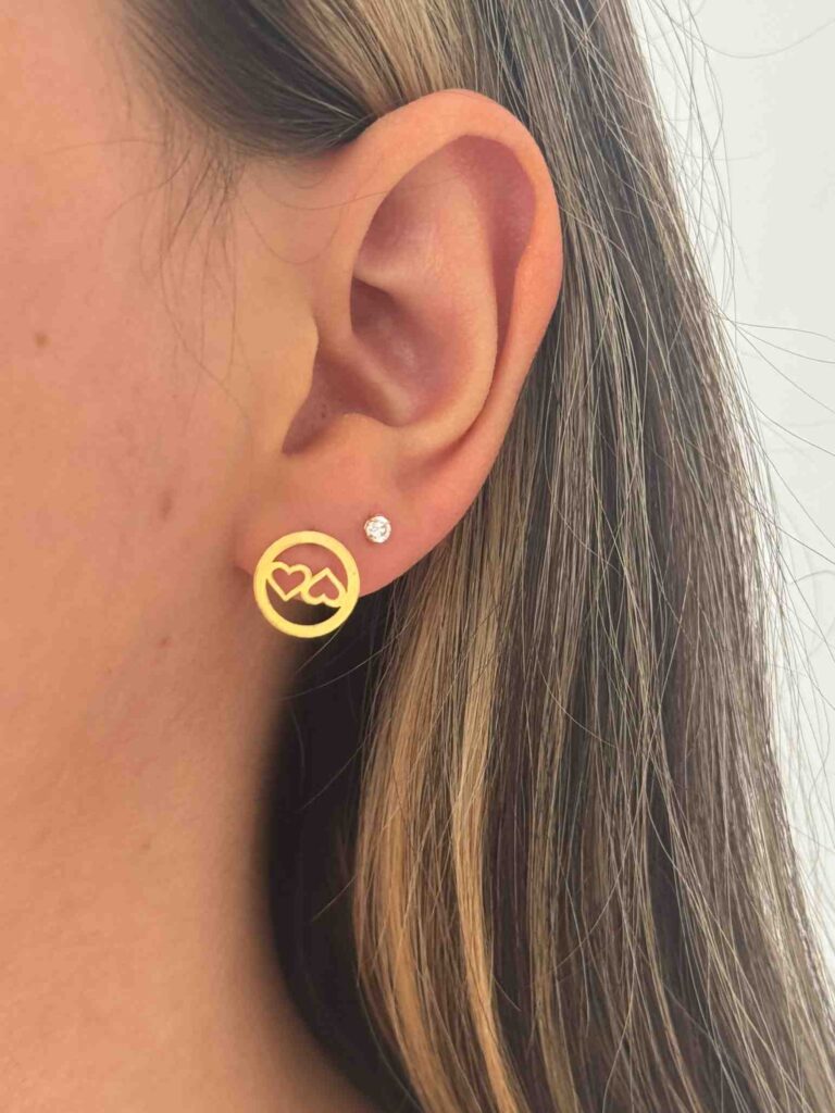 گوشواره میخی دو قلب برعکس داخل دایره لیزری زنانه دخترانه کادویی