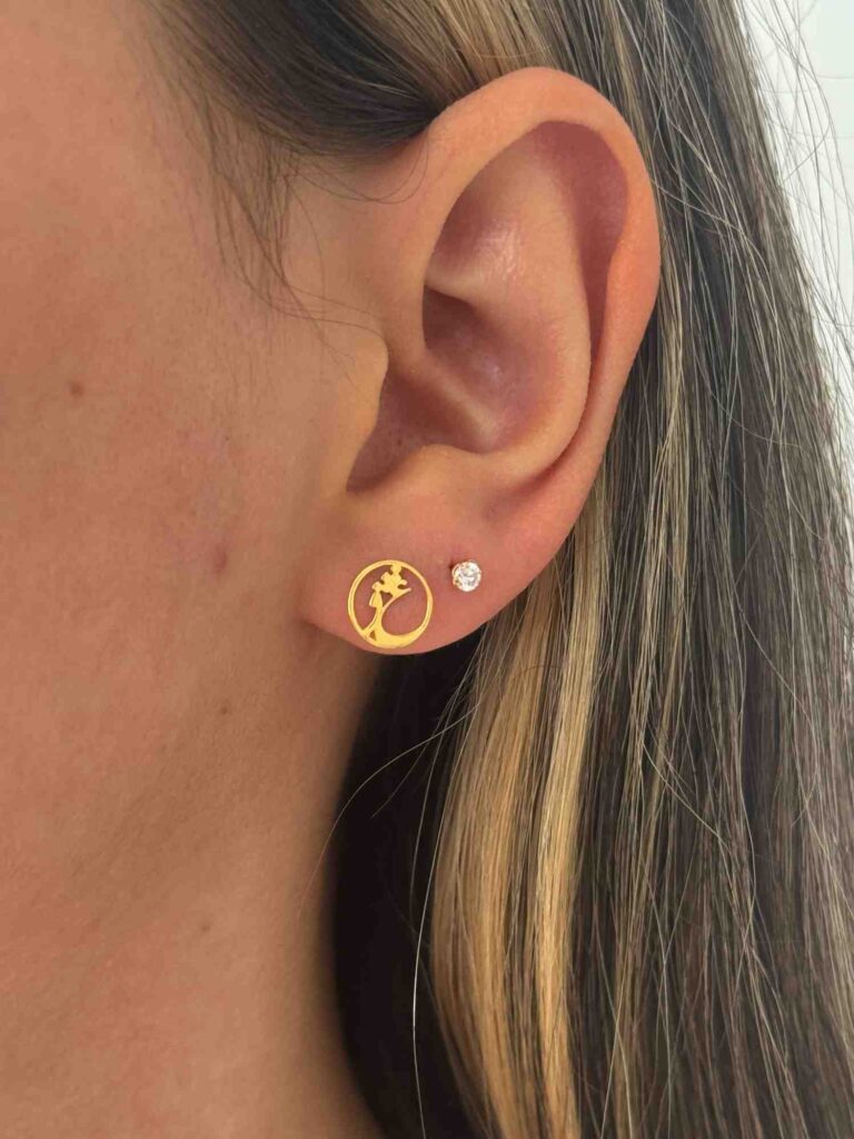 گوشواره میخی عشق داخل دایره لیزری زنانه دخترانه کادویی