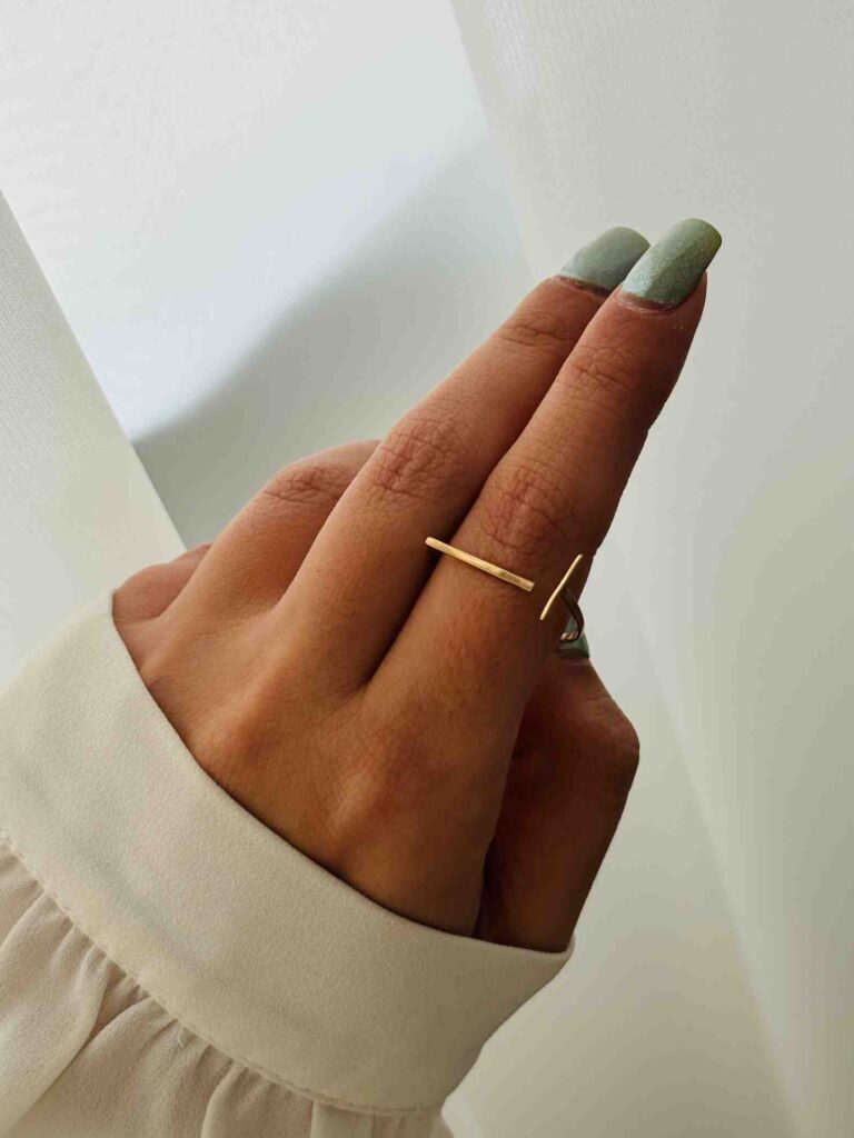 انگشتر طلا خط عمودی و افقی زنانه دخترانه کادویی