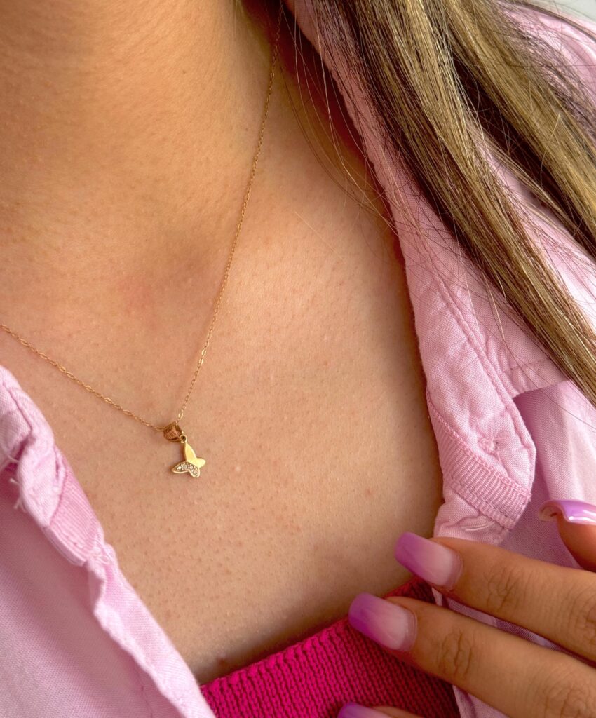 گردنبند طلا زنجیر متصل پروانه نگین دار زنانه دخترانه کادویی