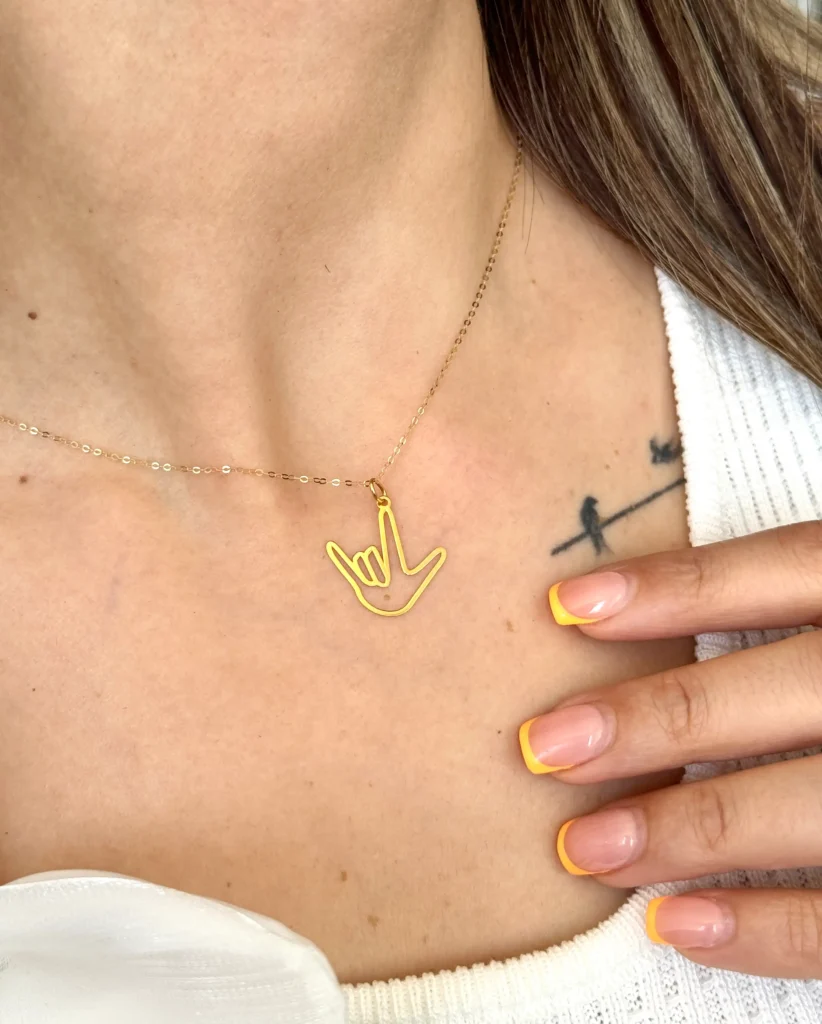 آویز طلا دست و زبان اشاره لیزری زنانه دخترانه کادویی