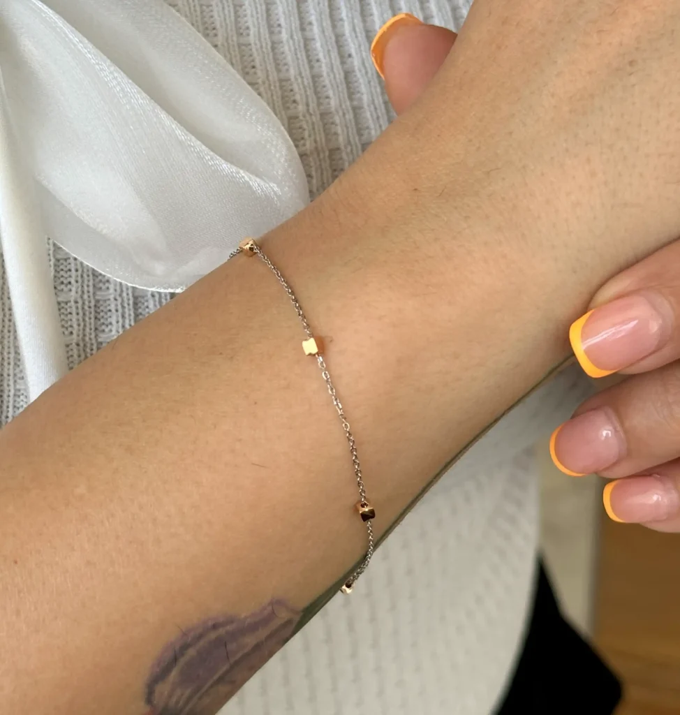 دستبند طلا زنجیری البرنادو مکعبی دو رنگ زنانه دخترانه کادویی