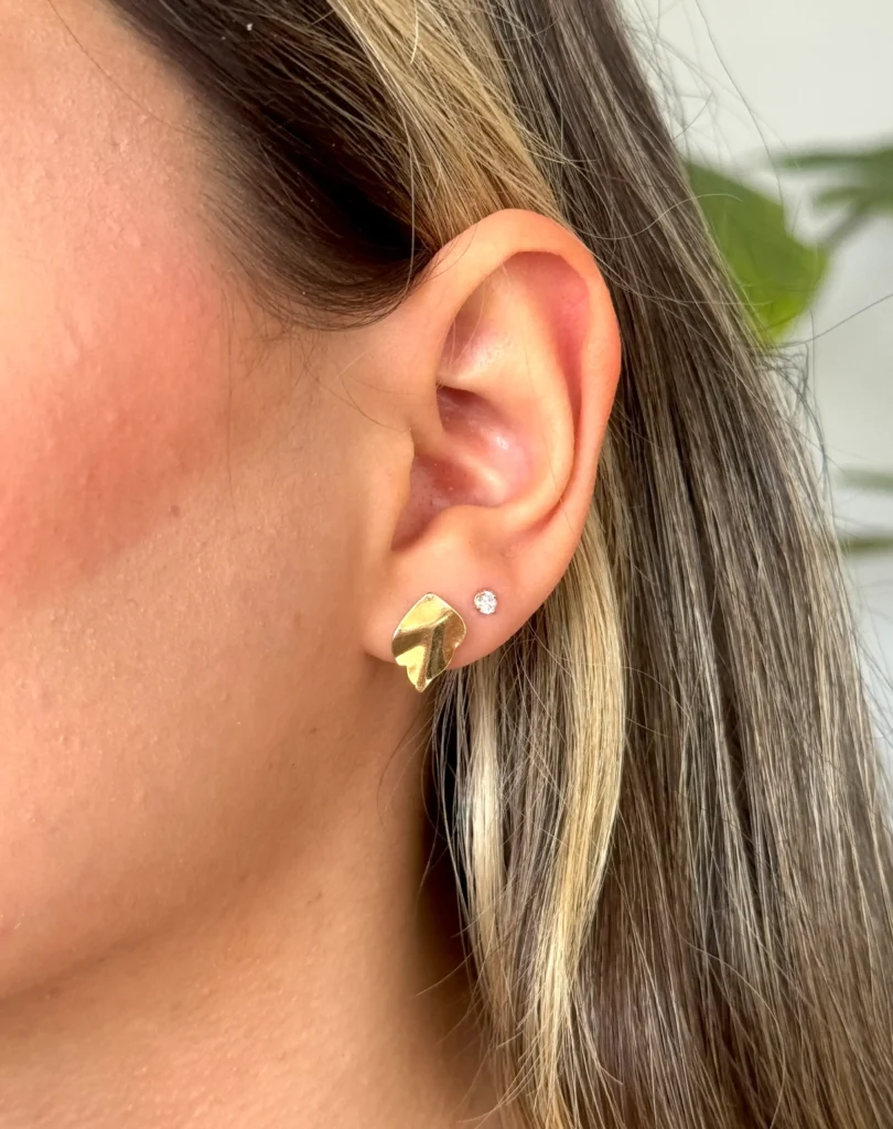 گوشواره طلا میخی ورق موجی زنانه دخترانه کادویی