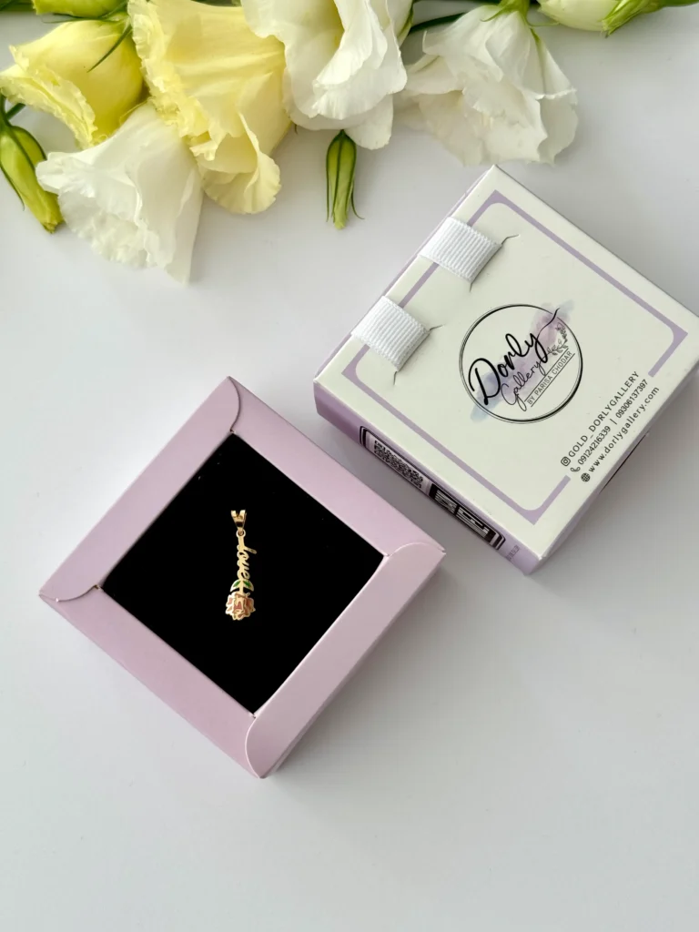 آویز طلا گل رز رنگی و LOVE عمودی زنانه دخترانه کادویی