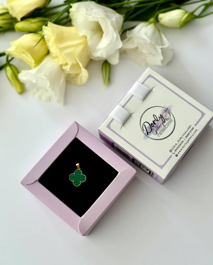 آویز طلا گل ونکلیف سبز زنانه دخترانه کادویی