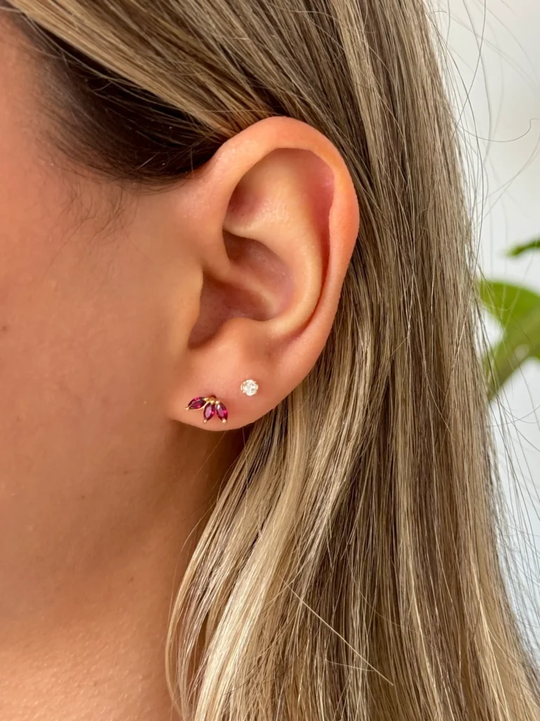 گوشواره طلا میخی لوتوس نگین سرخابی زنانه دخترانه کادویی