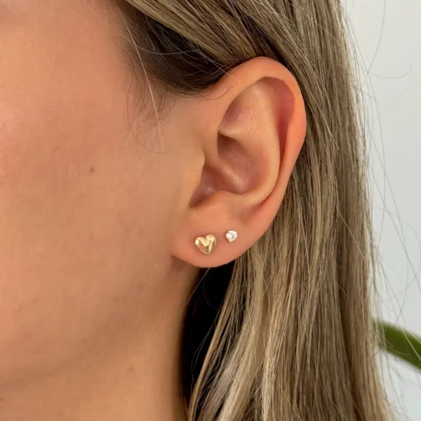 گوشواره طلا میخی قلب کوچک برجسته سه بعدی زنانه دخترانه کادویی