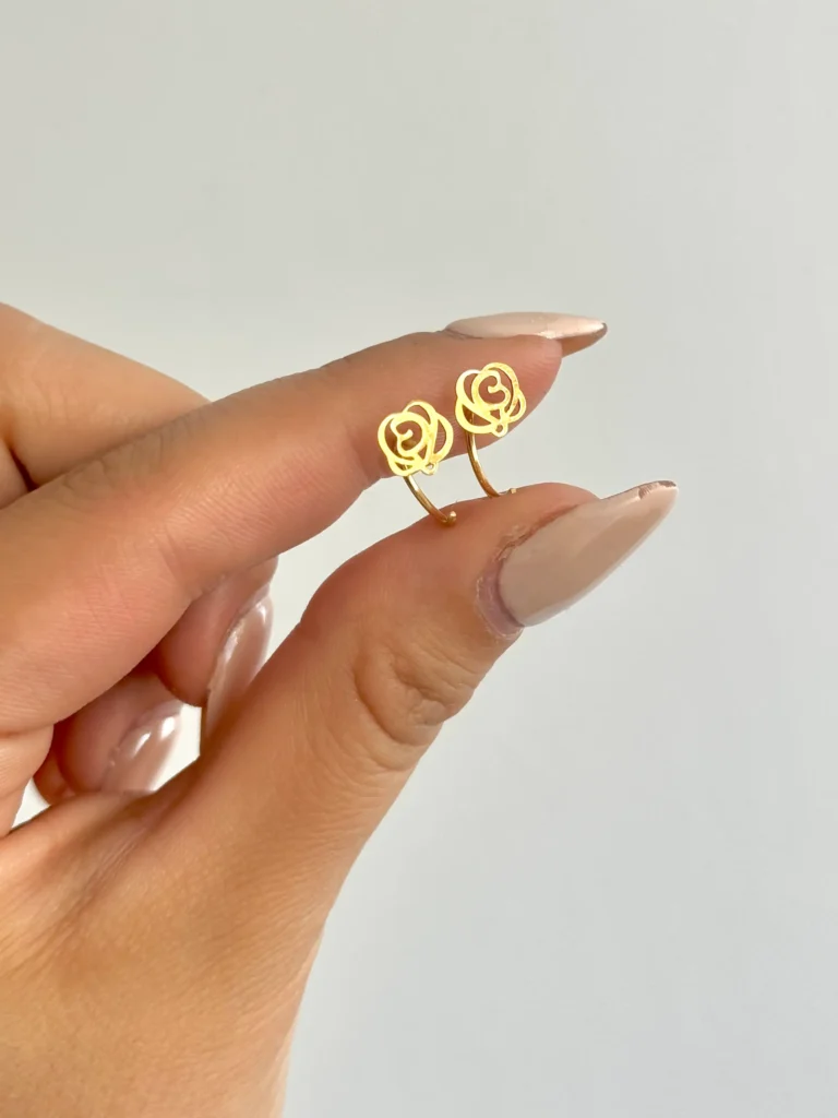 گوشواره طلا میخی گرد گل قلبی زنانه دخترانه کادویی