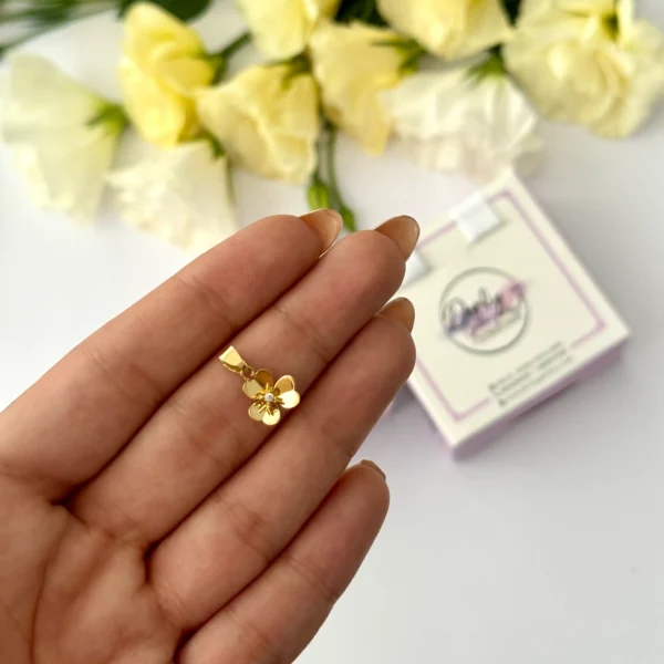 آویز طلا تک گل شش پر آینه ای نگینی زنانه دخترانه کادویی