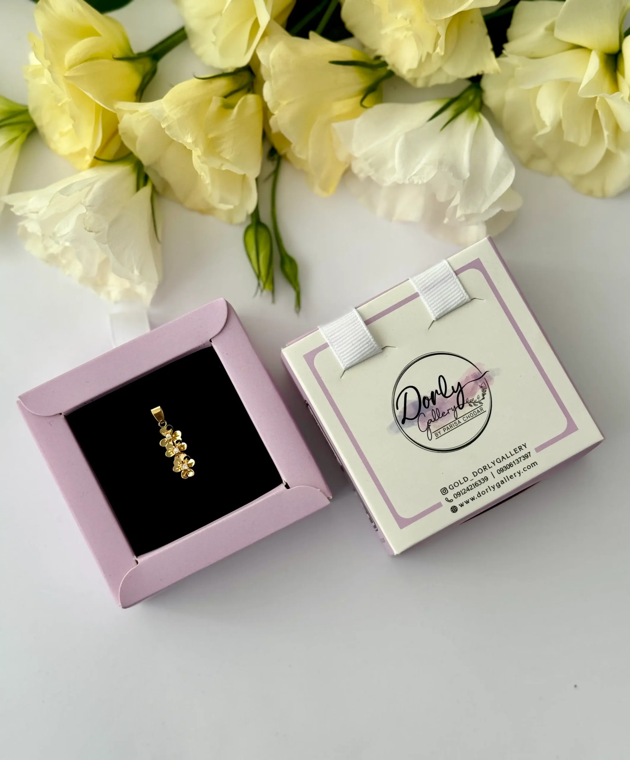 IMG_4531 آویز طلا سه گل شش پر آینه ای نگینی زنانه کادویی