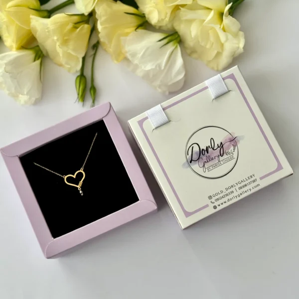 گردنبند طلا زنجیر متصل قلب تو خالی و گوی سفید البرنادو آویز  زنانه دخترانه کادویی