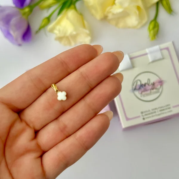 آویز طلا ونکلیف دو رو سفید و مشکی میناکاری زنانه دخترانه کادویی