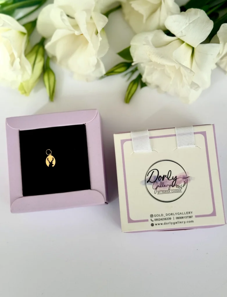 آویز طلا گوزن در بیضی لیزری زنانه دخترانه کادویی