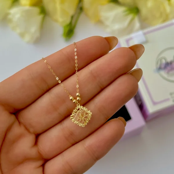 گردنبند طلا زنجیر متصل هرمس چهار گوی و لوزی تار و پودی سه بعدی آویز زنانه دخترانه کادویی