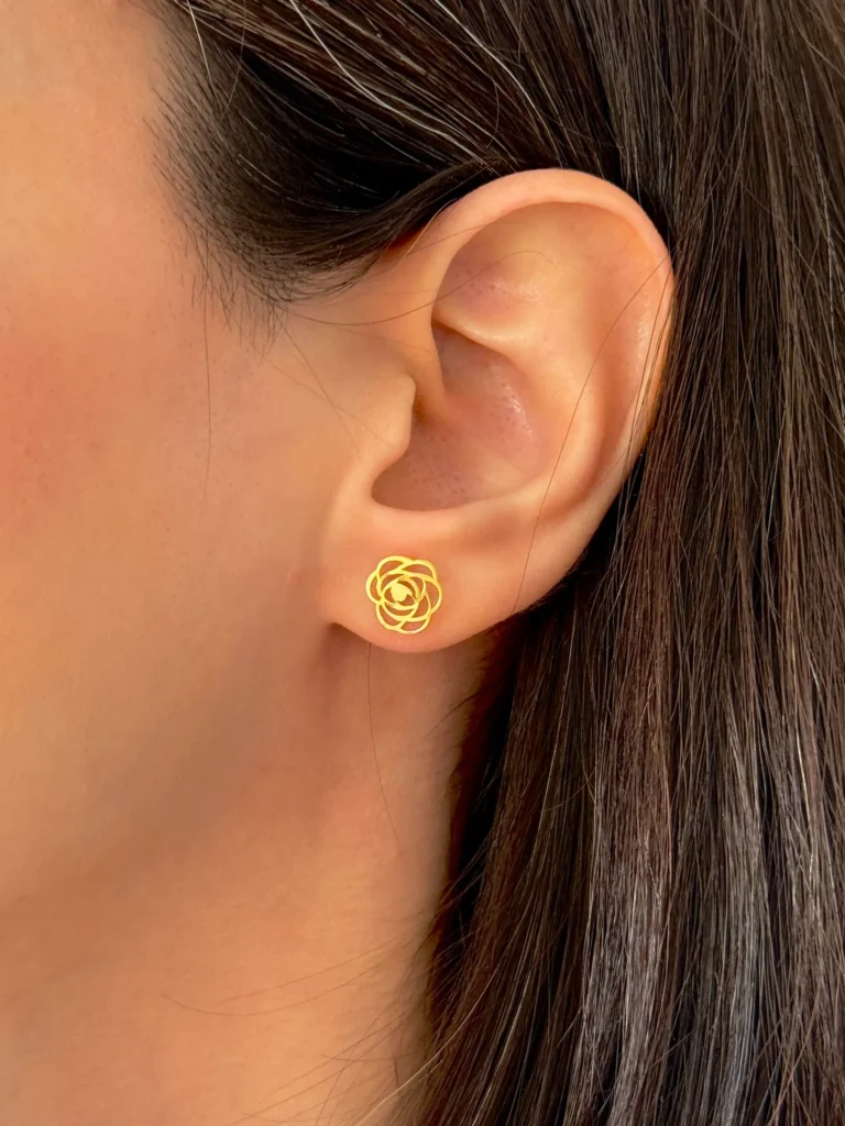 گوشواره طلا میخی گل رز لیزری زنانه دخترانه کادویی