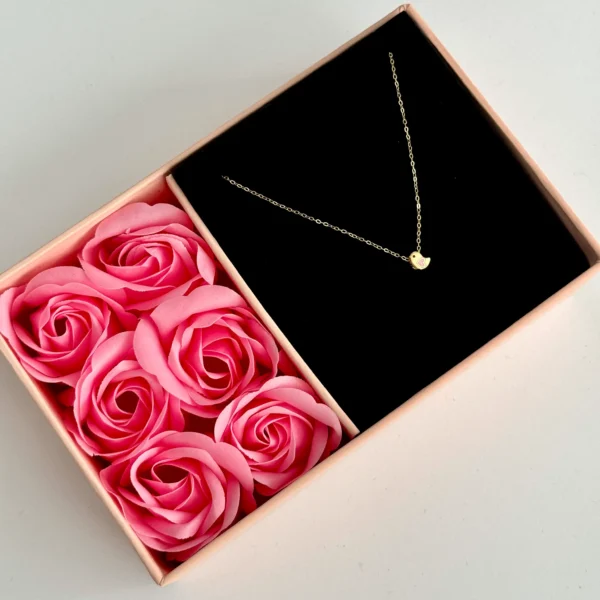 گردنبند طلا زنجیر متصل جوجه و قلب مینا کاری زرد و صورتی زنانه دخترانه کادویی