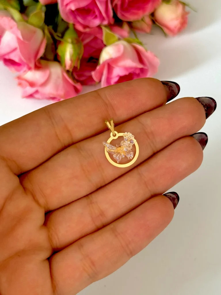 آویز طلا دایره و پروانه سنگی انبه ای شاینی زنانه دخترانه کادویی