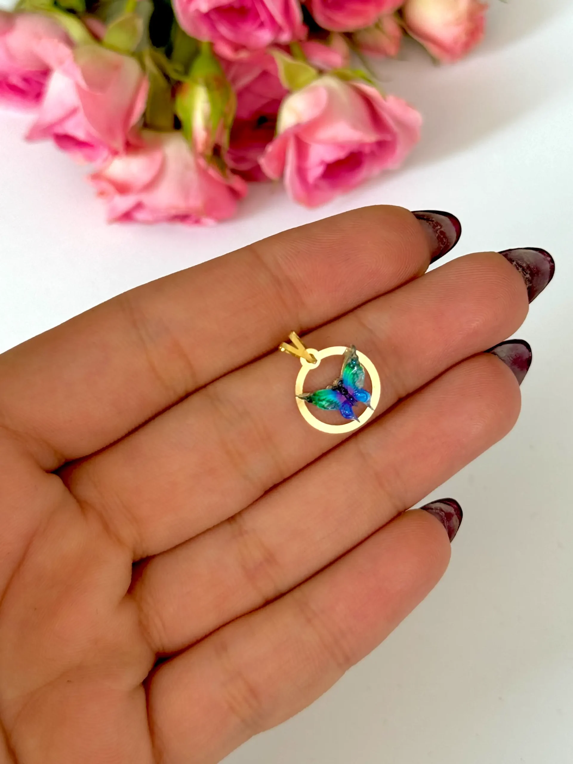 IMG_4093 آویز طلا دایره و پروانه سنگی سبز و بنفش و آبی شاینی زنانه دخترانه کادویی