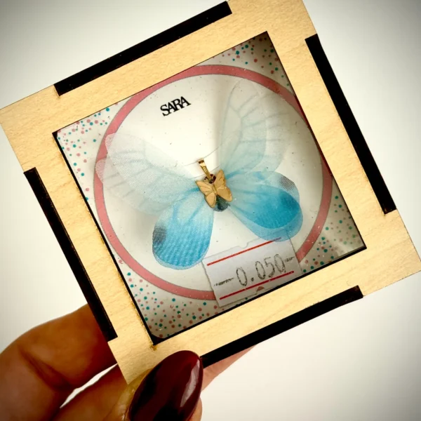 آویز طلا پروانه پارچه ای سفید آبی مشکی کادویی