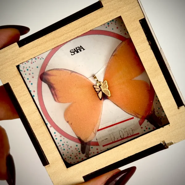 آویز طلا پروانه پارچه ای نارنجی مشکی کادویی