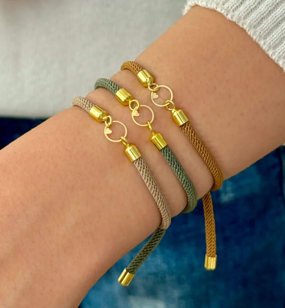 دستبند بند رنگی دایره و قلب زنانه دخترانه کادویی