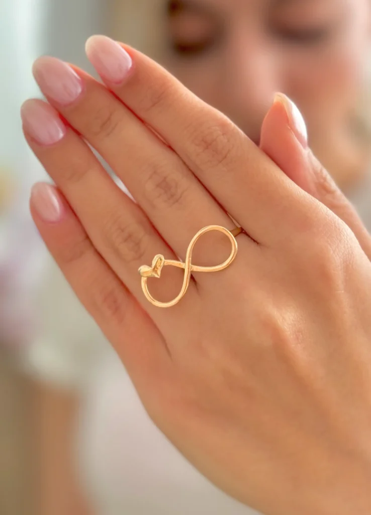 انگشتر طلا بی نهایت و قلب زنانه دخترانه کادویی