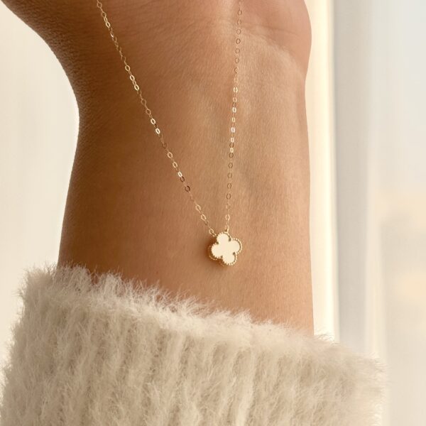 گردنبند طلا زنجیر متصل ونکلیف سفید صدفی زنانه دخترانه کادویی